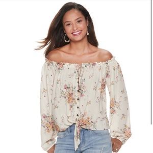 Women’s off the shoulder shirt